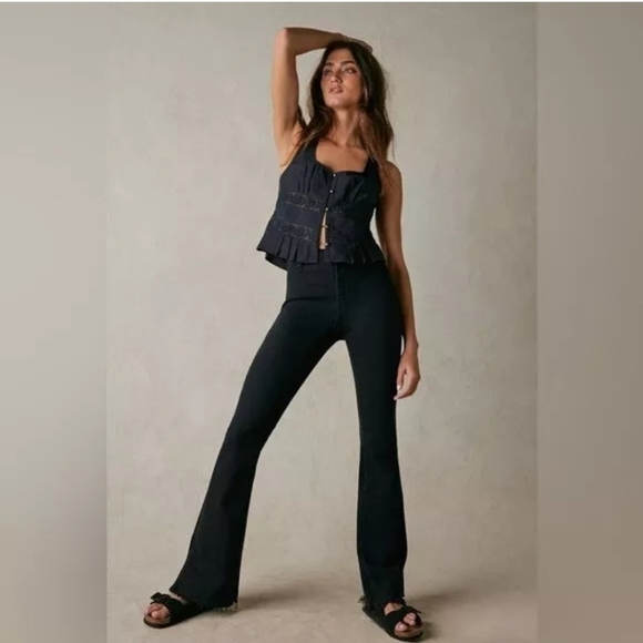 Free People We The Free Jayde Flare Jeans Black 31 - Picture 8 of 9